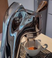 An espresso shot being pulled on a Modbar in Hummingbird Amsterdam