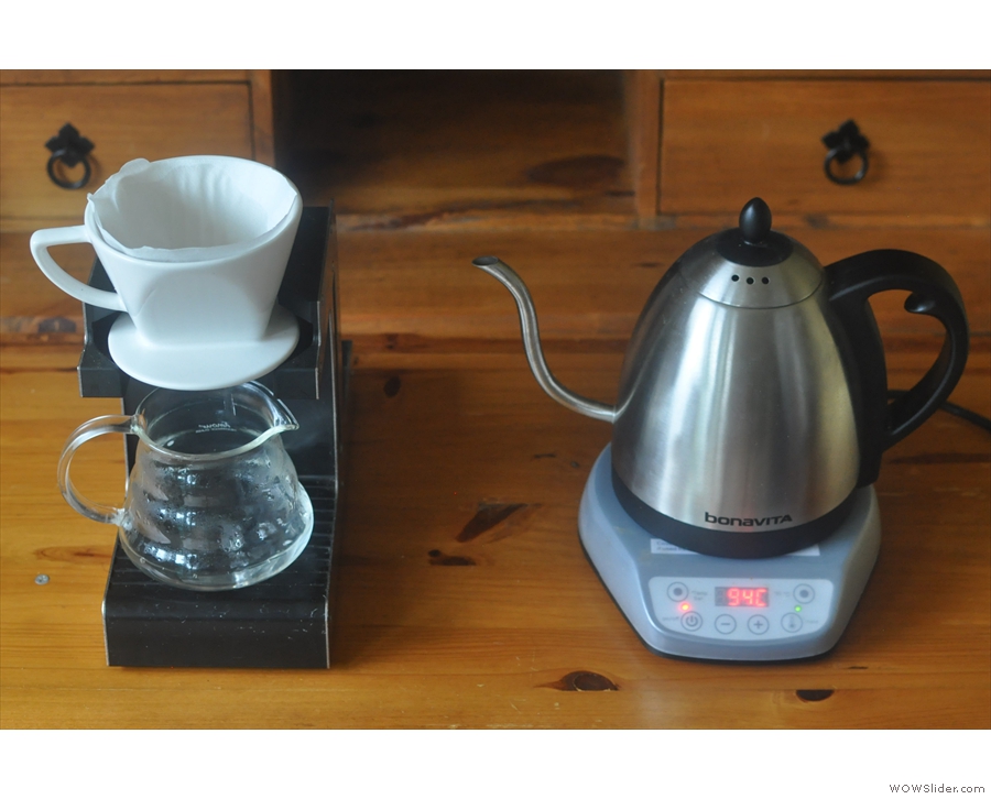 Note I use 94⁰C for my pour-over. You can store different preset temperatures on the kettle.