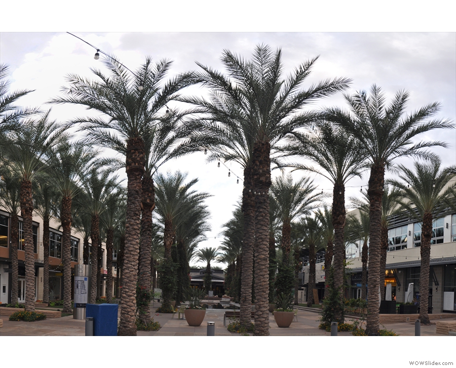 I'll leave you with some shots of the Scottsdale Quarter itself...