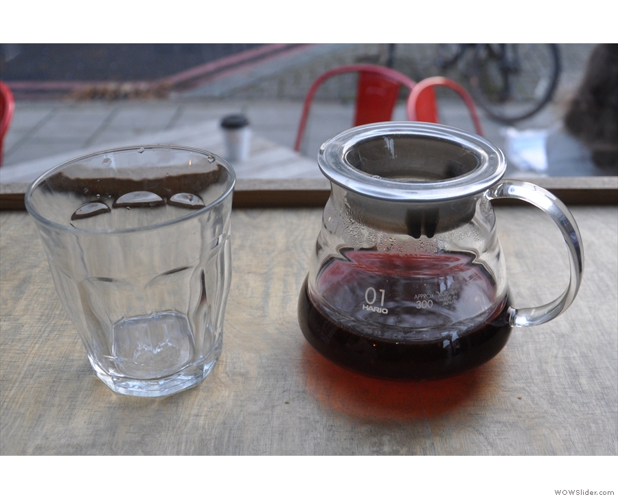 I followed this with a V60 of a honey-processed El Salvadorian coffee which looked like wine...