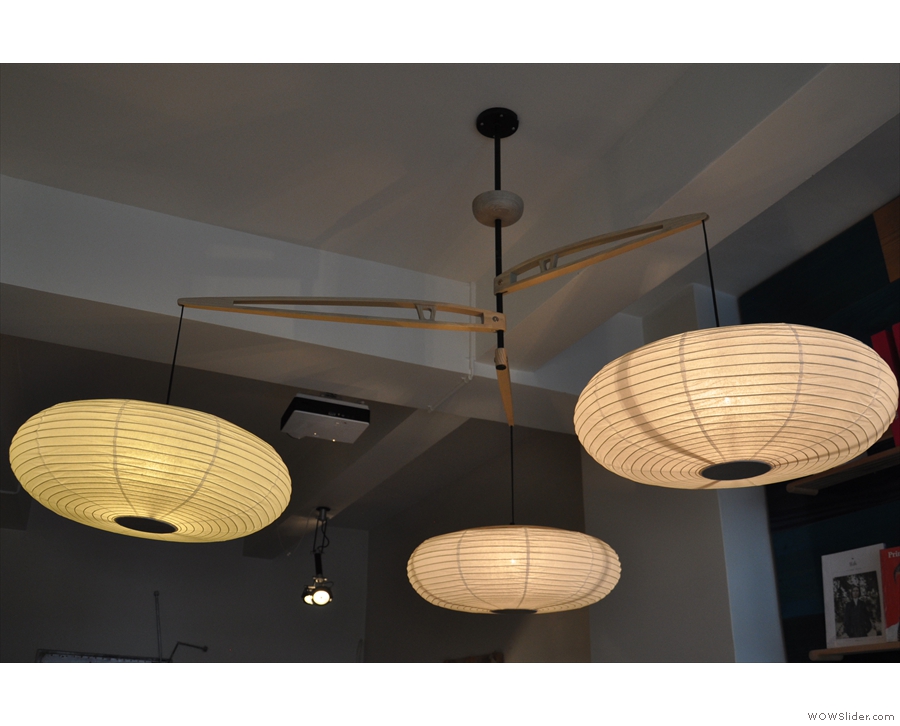 March: an interesting solution for hanging multiple light bulbs. Prolog Coffee, Copenhagen.