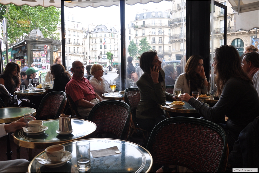 The view out of the terrace to Bouvelard Saint-Germain. Normally I like to keep people out of my pictures, but with Cafe de Flore it's virtually impossible.