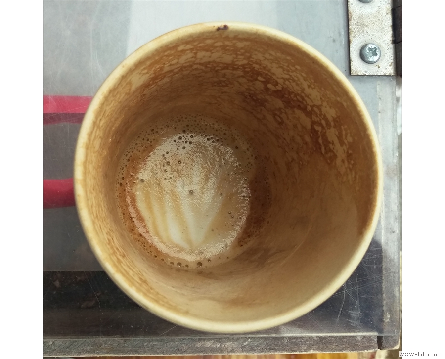 Latte art that lasts: the milk held the pattern to the bottom of the cup.