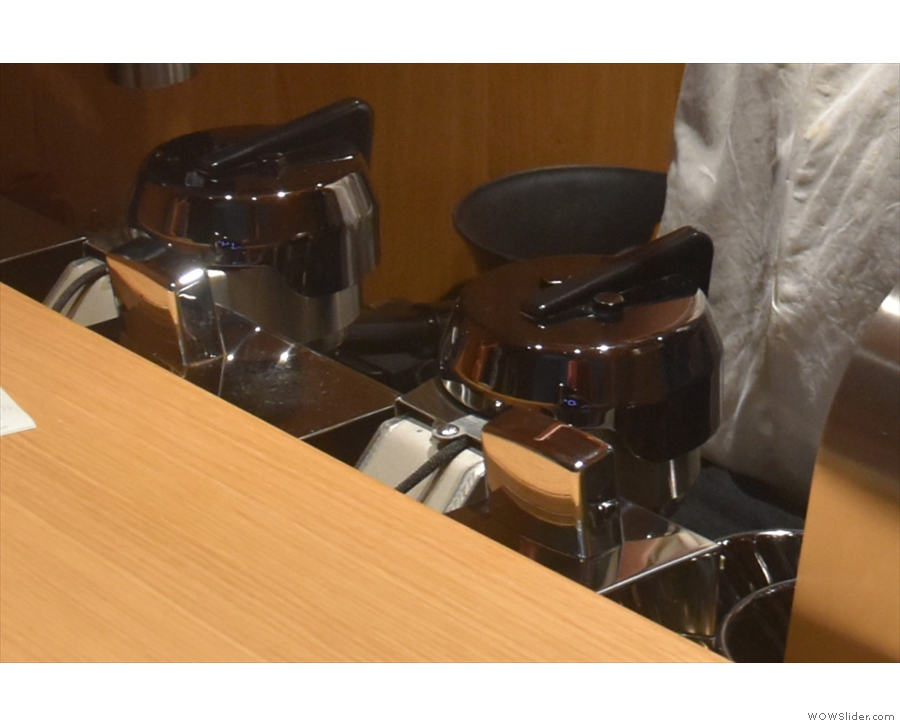 Pride of place goes to two in-built group heads from a bespoke Synesso Hydra machine.