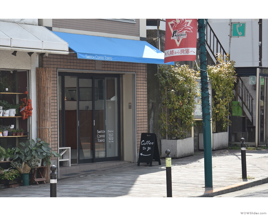 Near Yoyogi-Hachiman station in Toikyo, there's a new branch of Switch Coffee Tokyo.