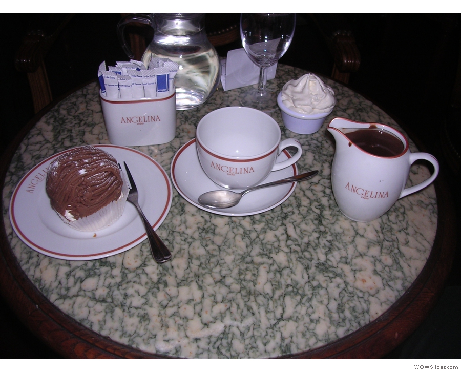 You know what I was saying about the hot chocolate? Here's one, and a Mont Blanc, from 2009...