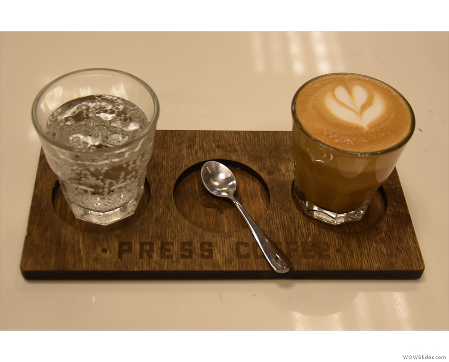 Once again, I had the Chelelektu, this time in a cortado at the barista's suggestion.