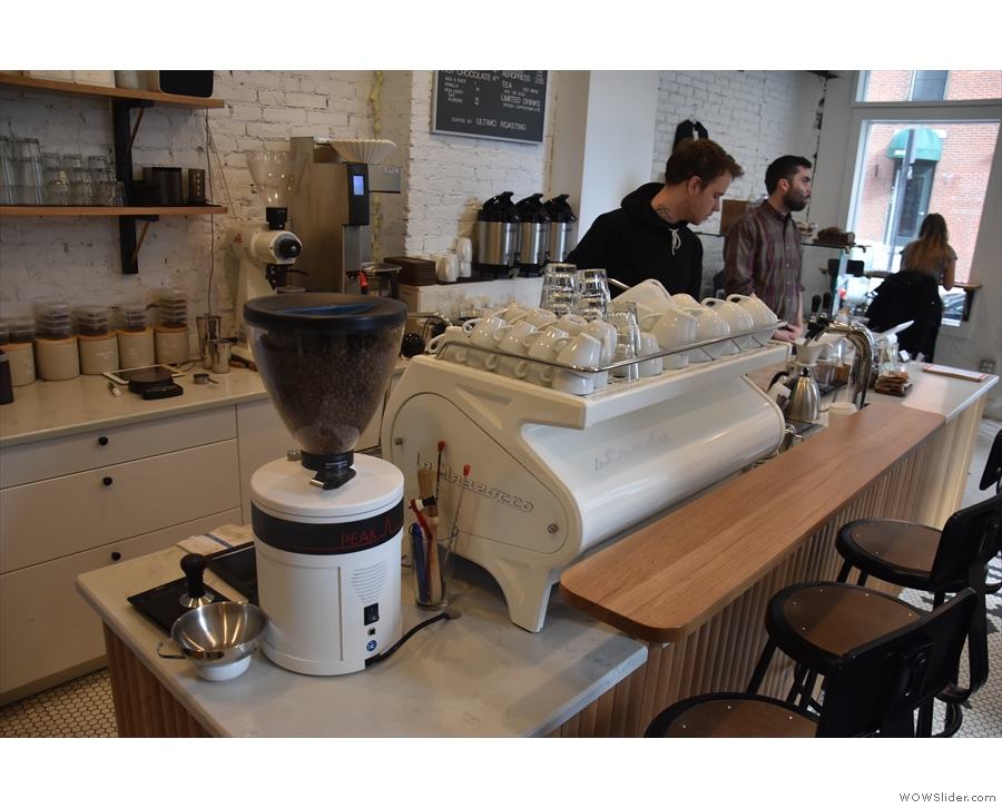 ... the Strada has a Mahlkönig Peak grinder, in matching white, of course.