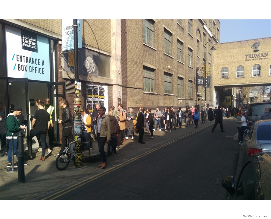 Interestingly, on the busier consumer day on Saturday, they queued the other way!