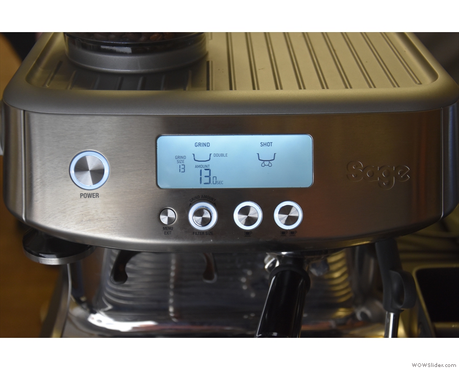 ...and here's the Barista Pro, a large LCD screen replacing the pressure gauge and lights.