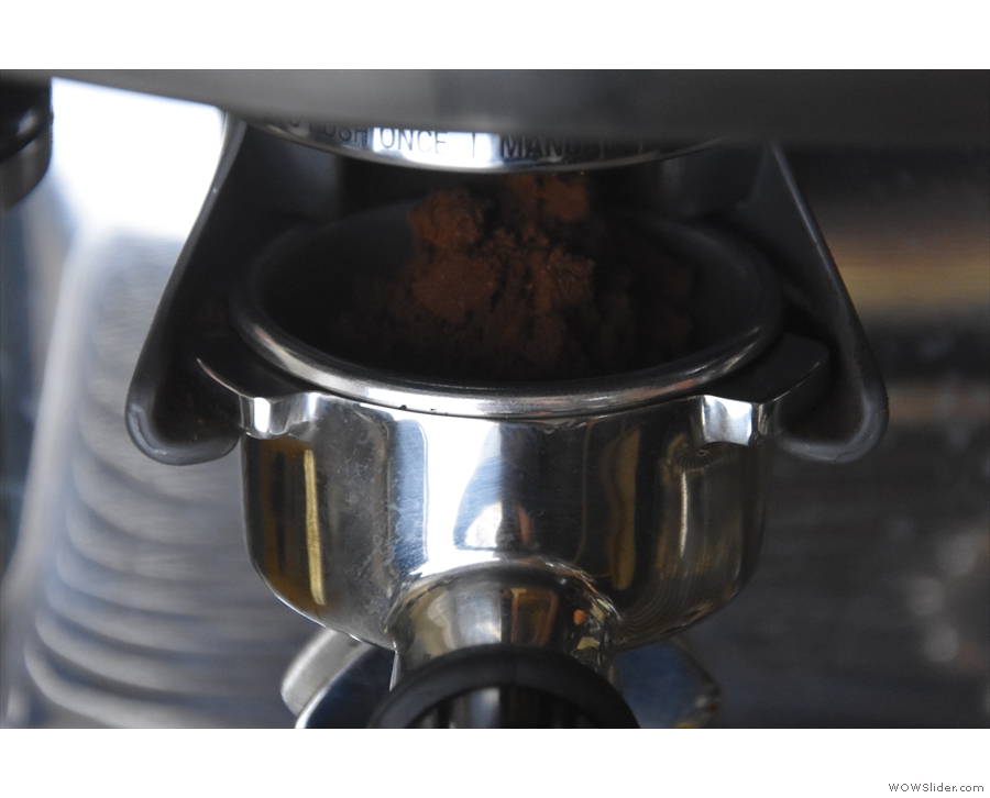 The performance is very similar, the in-built grinder giving excellent results.