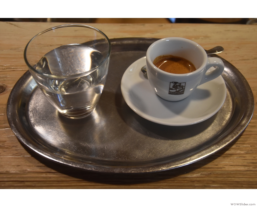 I followed this up with a shot of espresso, again served on a tray.