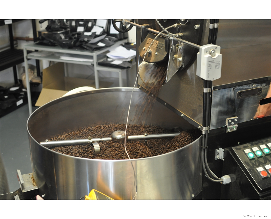 The Toper is almost empty now and the beans are being constantly stirred to help them cool.