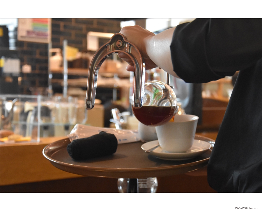 The final nice touch is that the syphon is brought to your table to be served.