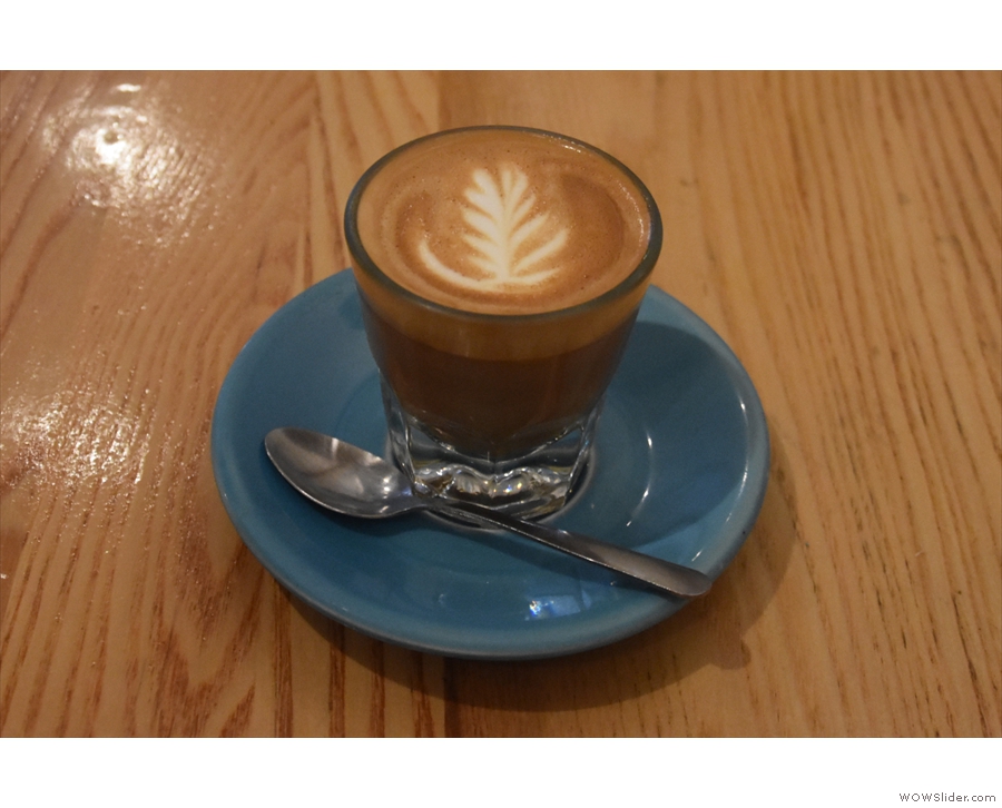 I paired that with an excellent cortado, made with the house-blend...