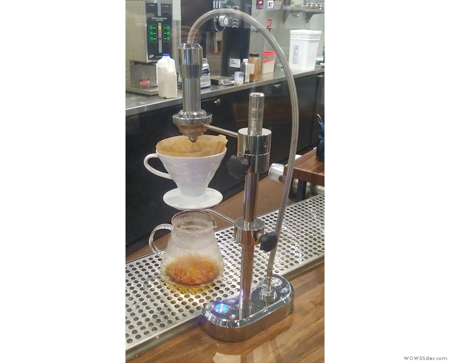 On my return, almost a year later, I had another pour-over from the Modbar...