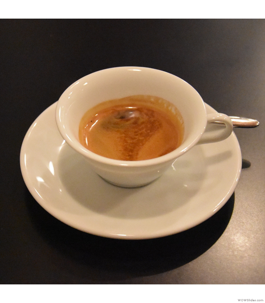Maruyama Coffee Experiences, such as having the same espresso in different-shaped cups.