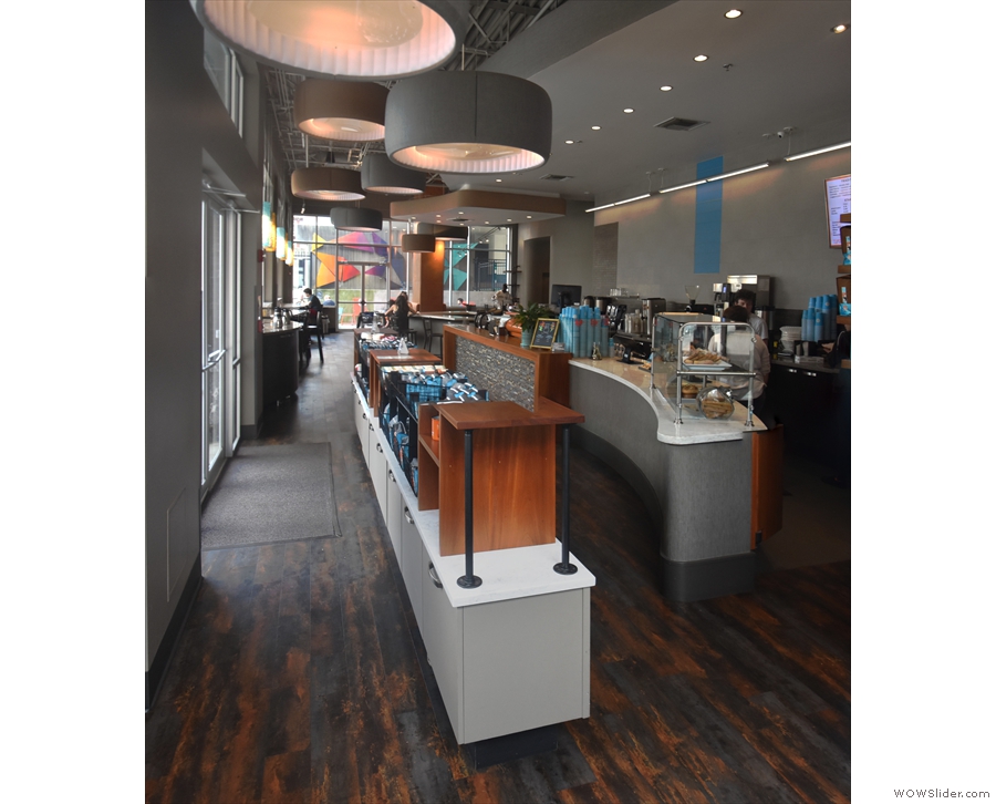 ... right-hand end of the coffee bar, then funnels you back to the counter, where you order.