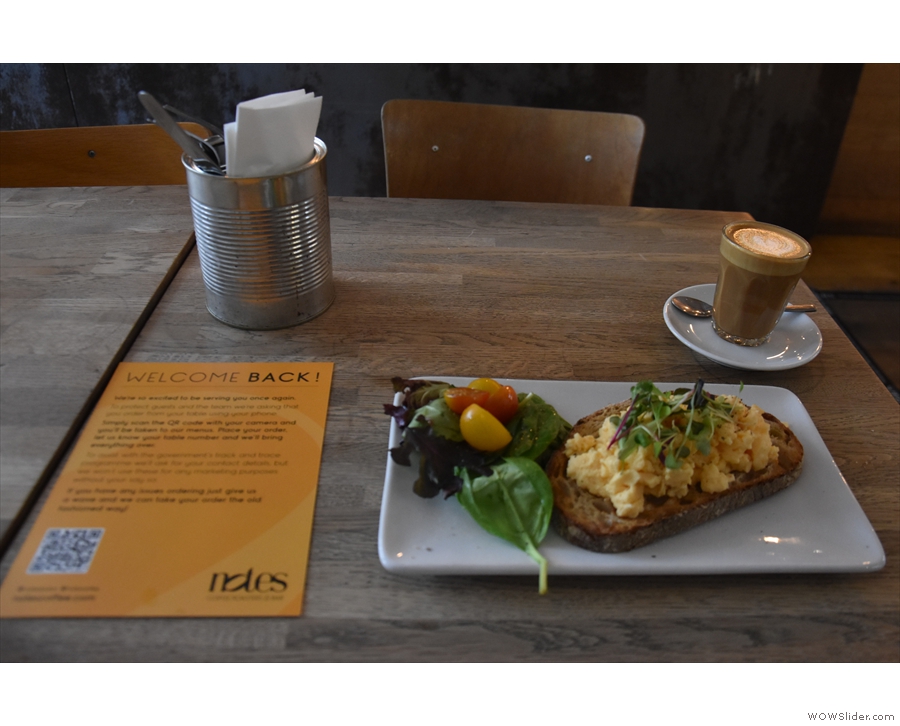 ... where I had a cortado (in a glass!) and scrambled eggs on toast.