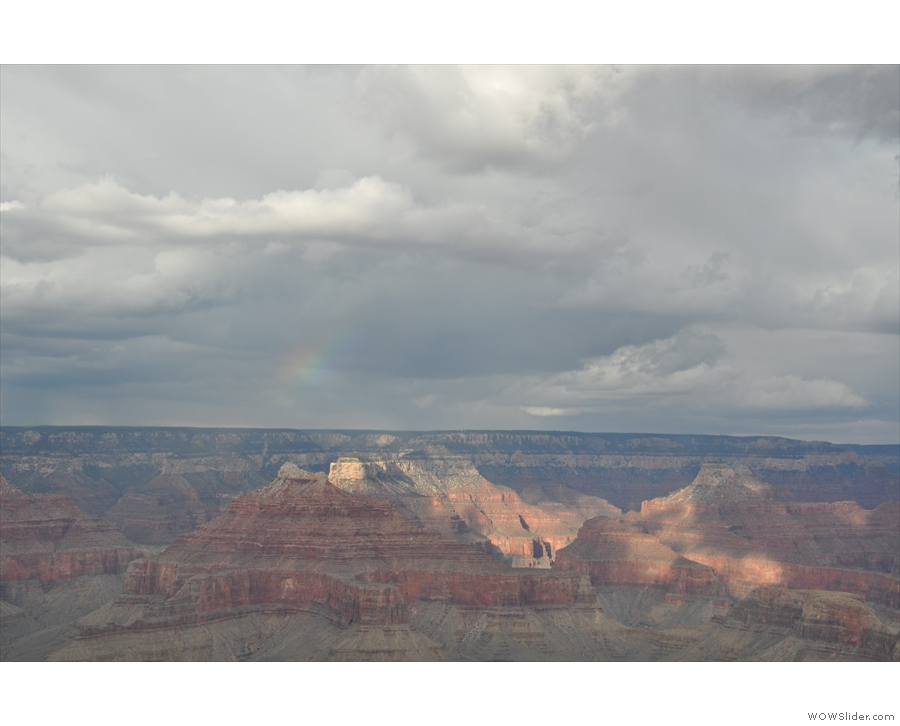 I loved the play of the light, producing different colours on the far side of the canyon.