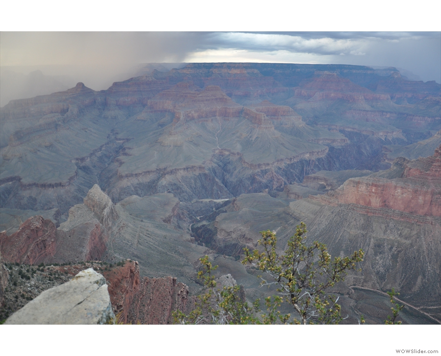 Looking north, there's the bottom of the canyon and the north rim beyond...