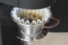 Using a Kalita Wave filter (in this case), the SP9 is a fully-automated pour-over system...