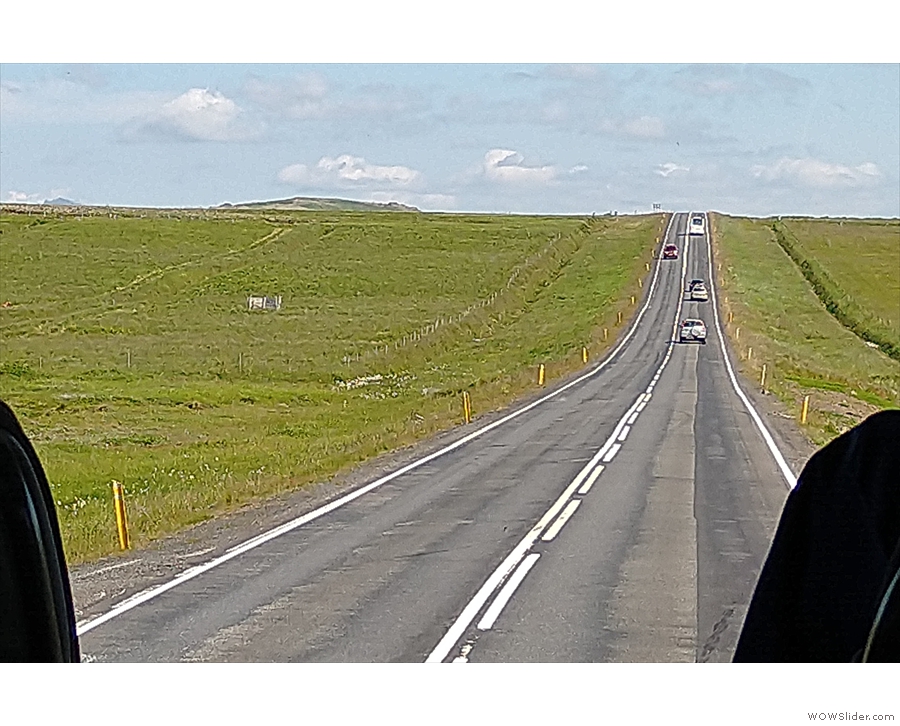 The broad, flat-bottomed Icelandic valleys make for some very straight roads though!
