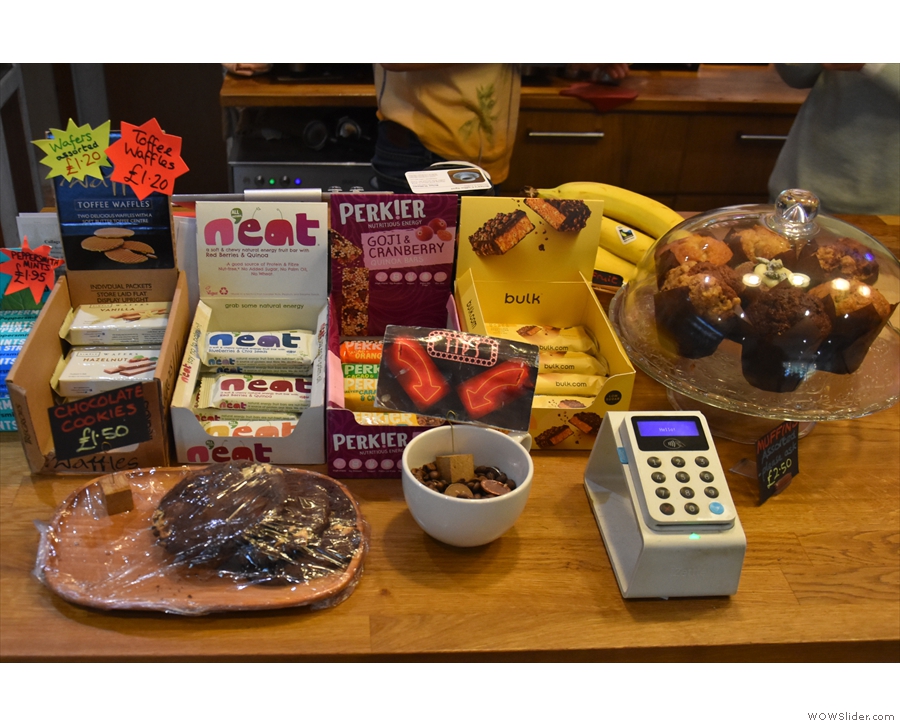 ... with more snacks on the left, conveniently next to the card reader.