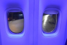 As in the 787-800, the seat had two windows, although these are over the wing...