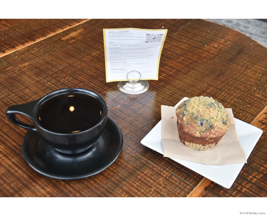 Instead I had a pour-over of the limited edition Dionysus, plus a blueberry muffin.