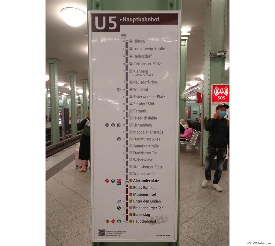 The U5 line goes to Berlin Hauptbahnhof, where it terminates.