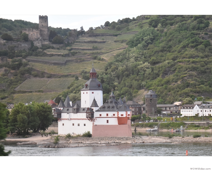 My only excuse is that I was too busy looking at Burg Gutenfels, high above Kaub.