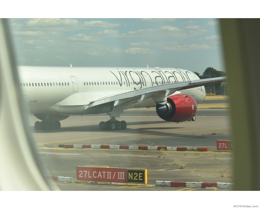 ... where this Virgin Atlantic Airbus A350-1000 was turning onto the runway.