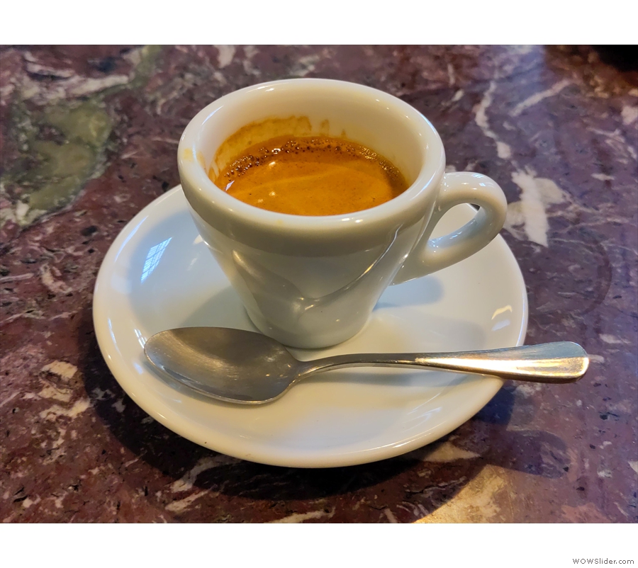 I had an espresso, made with the naturally-processed Ana Sora from Ethiopia.