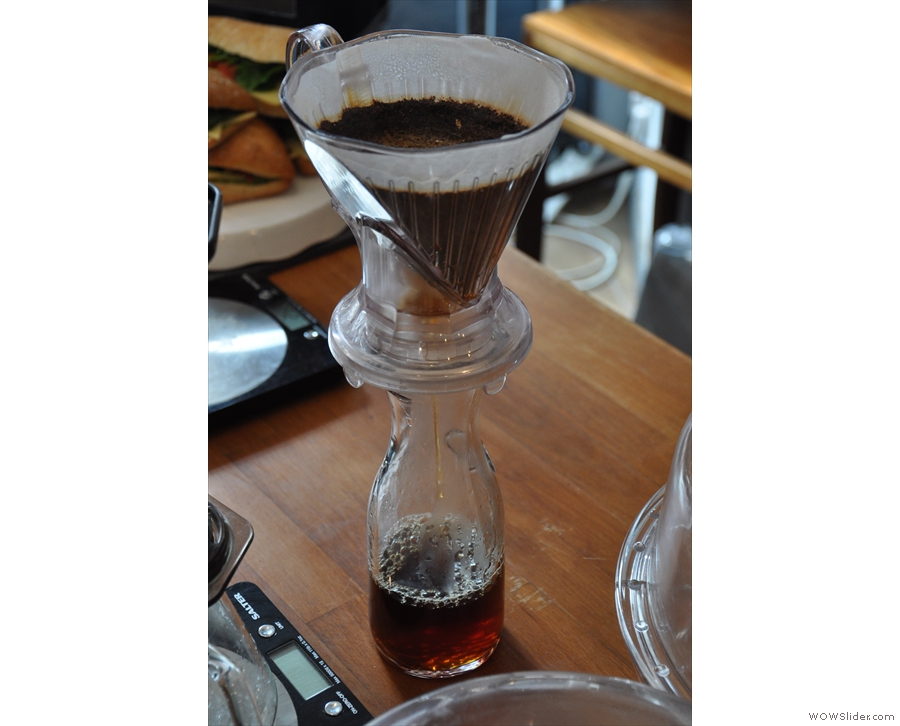 ... which automatically opens the bottom, allowing the coffee to filter out.