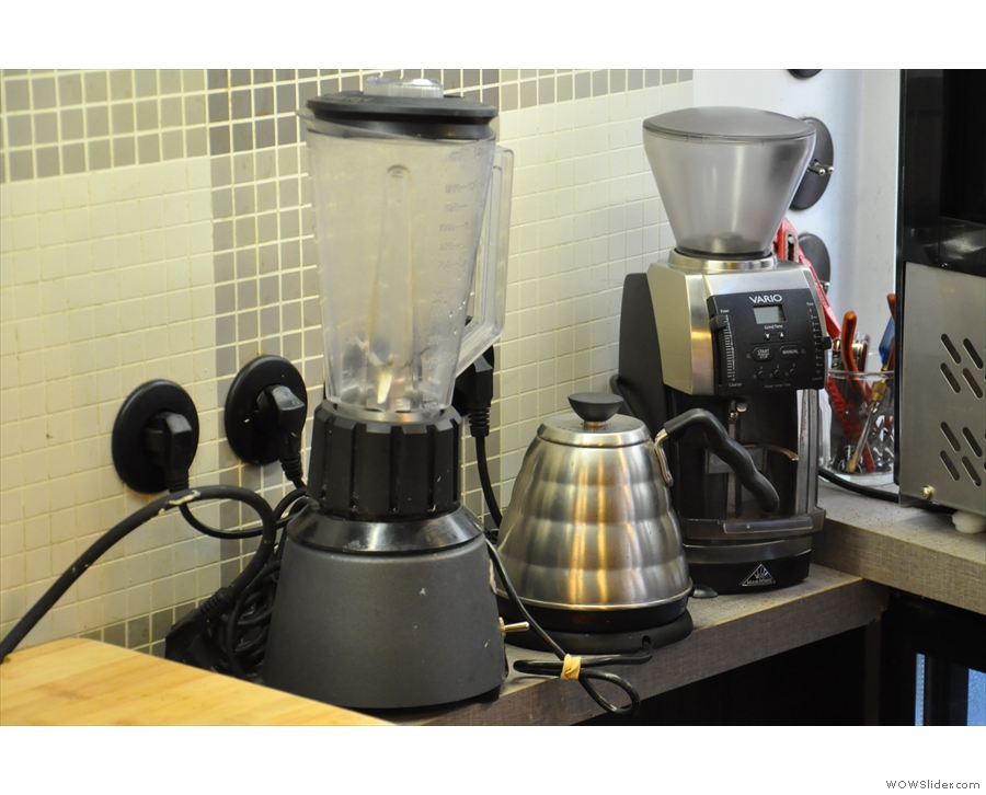 It's small, but there's room for a kettle, grinder and blender (for smoothies, I assume).
