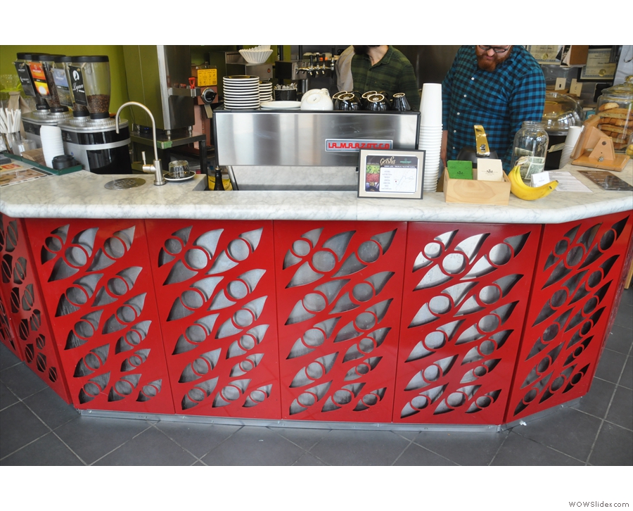 ... while the counter below is in red, the design here repreresenting the roaster's flames.