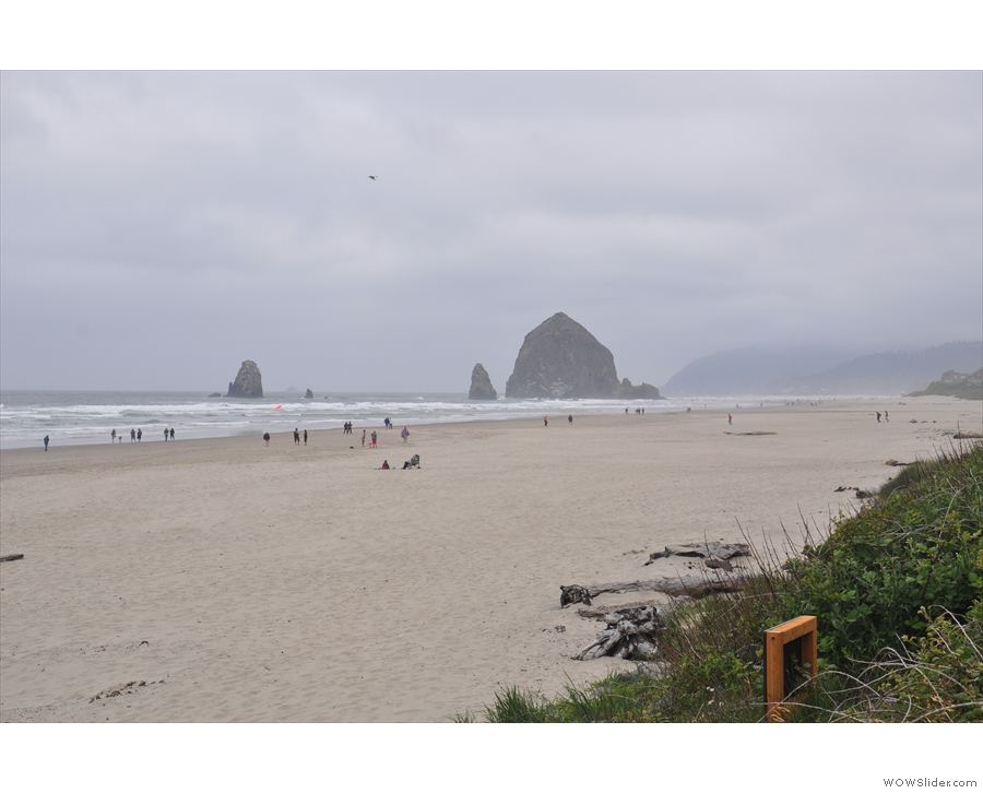 ... and to the north, where Haystack Rock separates the beach from Cannon Beach itself.
