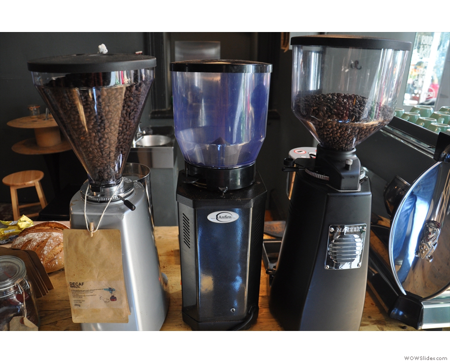... along with the three grinders. From left to right: decaf, guest & house-blend (Janszoon).