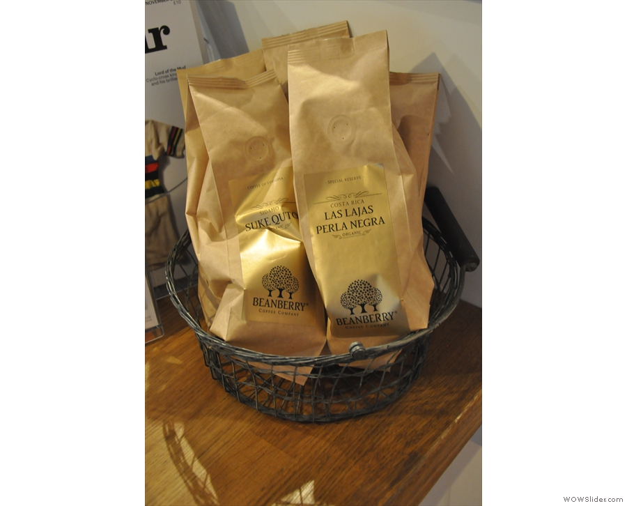 There are retail bags of Beanberry's coffee which you can take home with you...