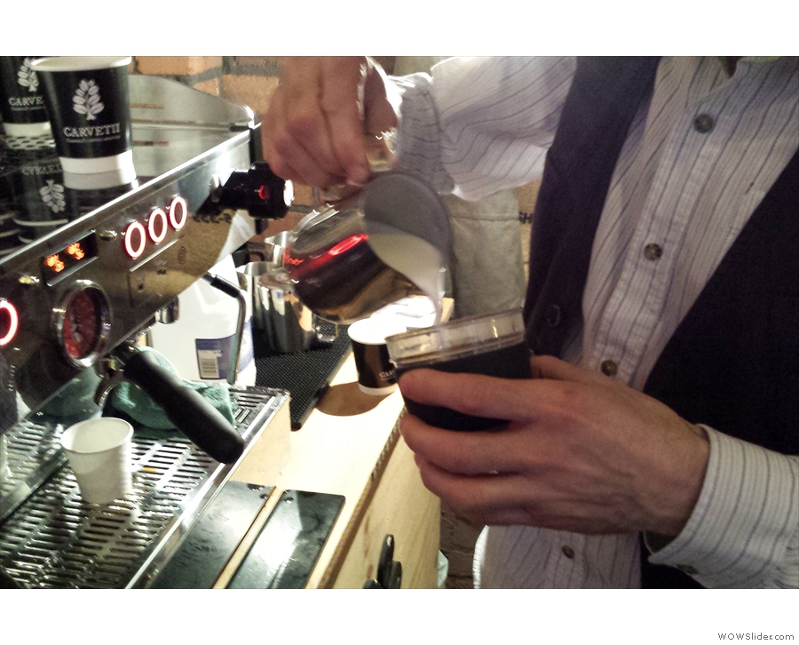 A nice flat white to get me going, methinks. Here's Gareth, pouring the milk.