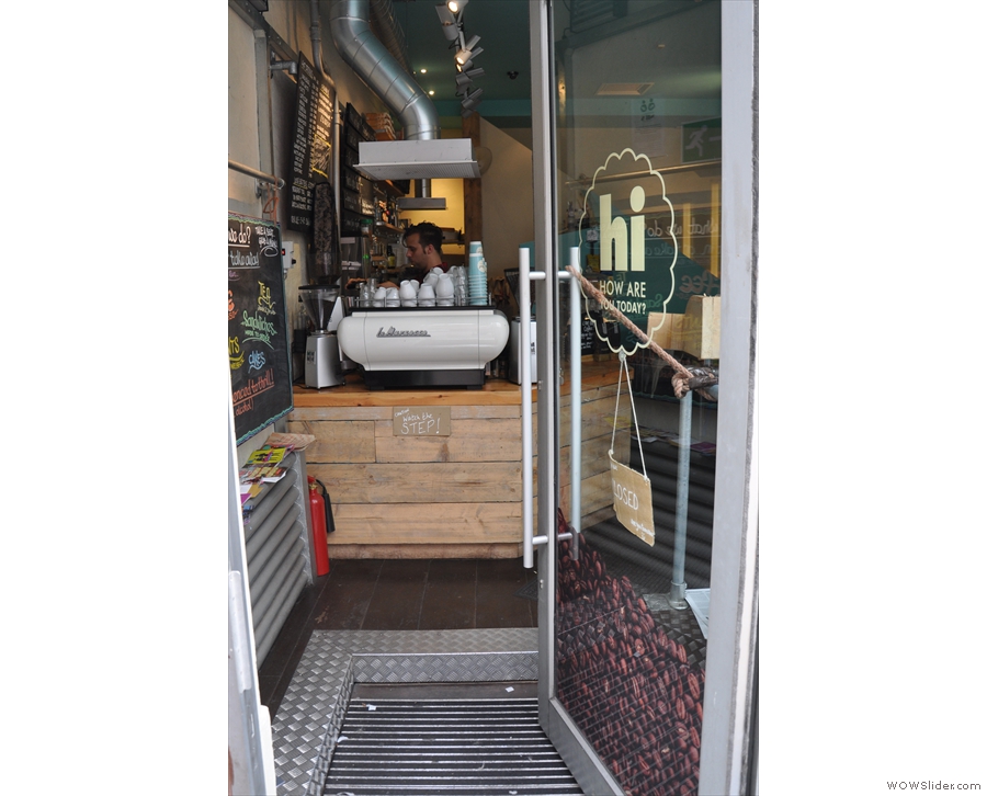 .. and if that doesn't work, take a peek at the La Marzocco! Let's go in, shall we? 