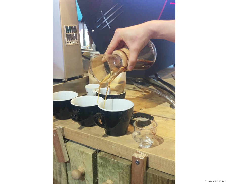 Ever wondered how to pour from a Chemex into two cups at once? Luke's your man!