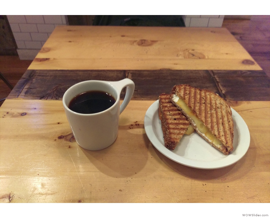 It was lunchtime, so I had kunch, a very fine sandwich, and a pour-over.
