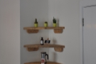 I really liked this little shelving unit in the corner.